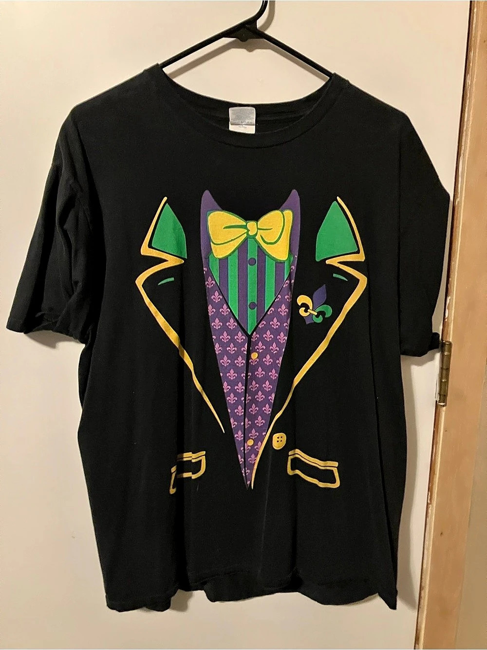 Graphic Short Sleeve Tee in Black